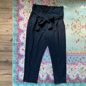 Navy pants with tie & pockets (front/back)